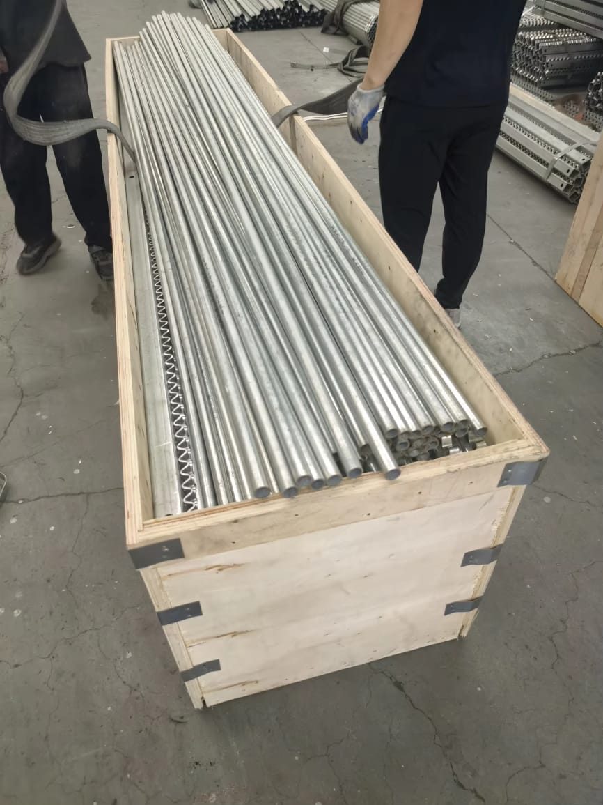 Tubería galvanizada revisada y embalada en la fábrica en China antes del despacho